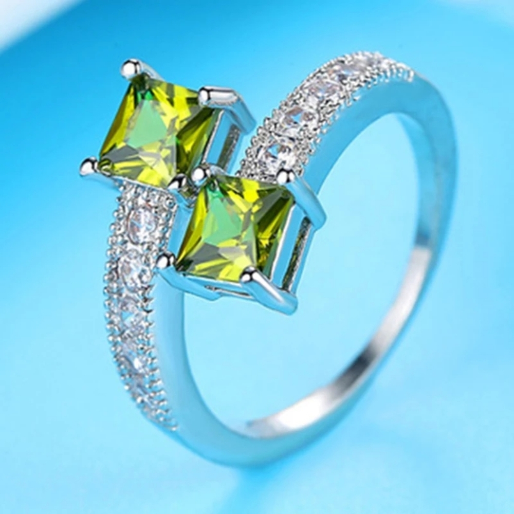 Lovely Cubic Zirconia Ring.
